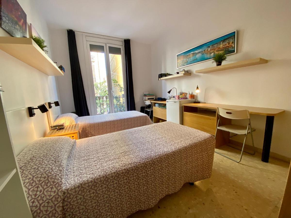 Barcelona Housing Recommend For Students Барселона Экстерьер фото