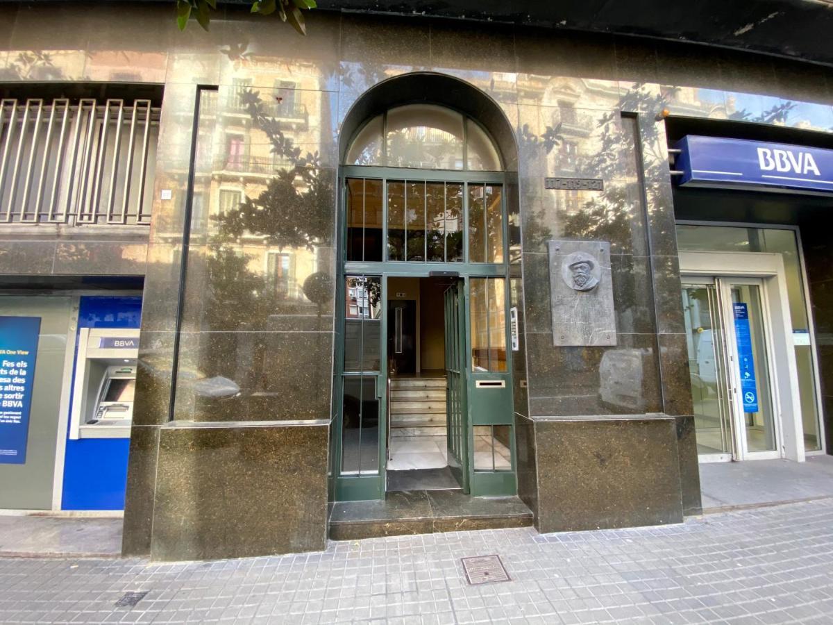 Barcelona Housing Recommend For Students Барселона Экстерьер фото