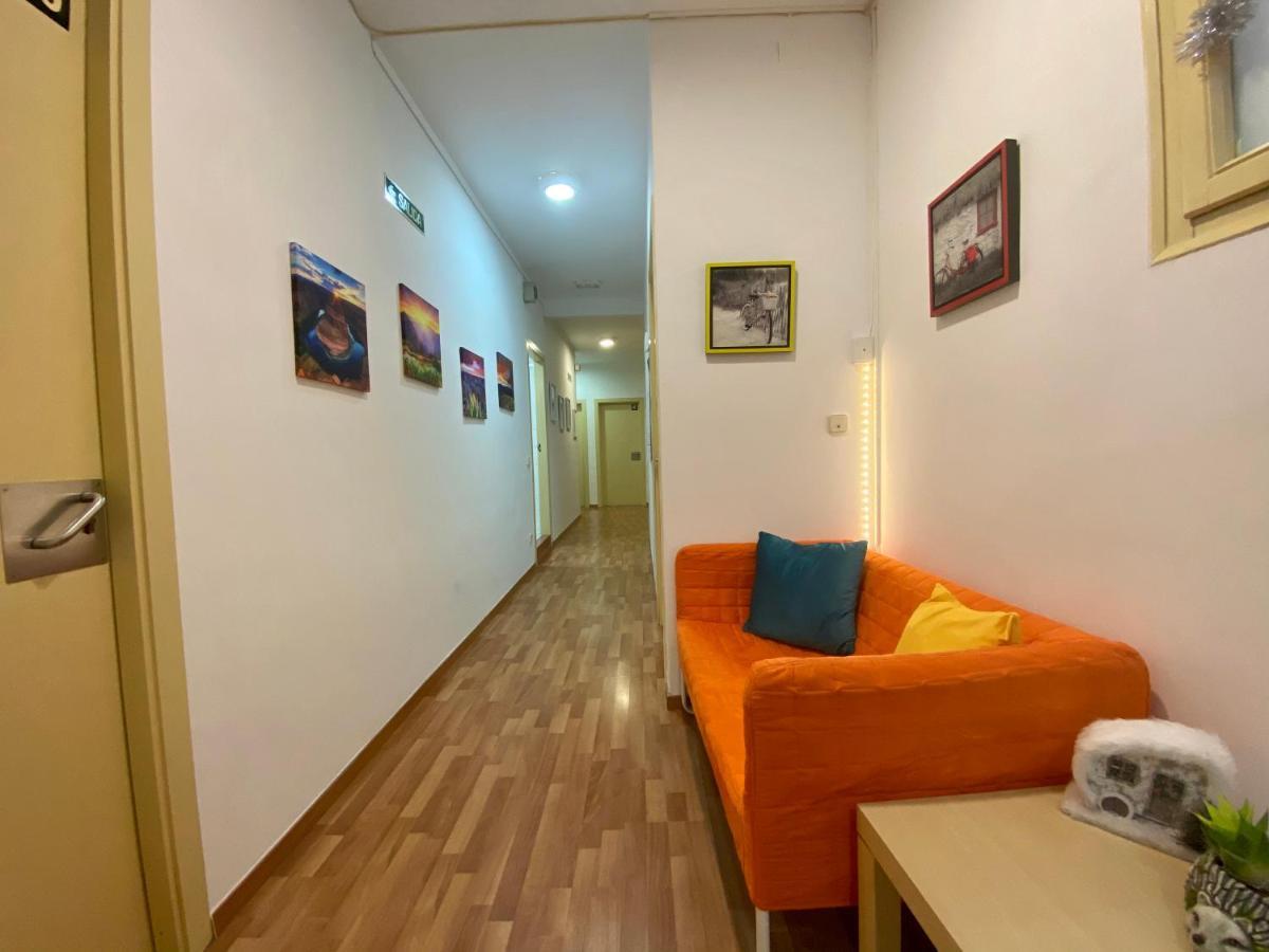 Barcelona Housing Recommend For Students Барселона Экстерьер фото