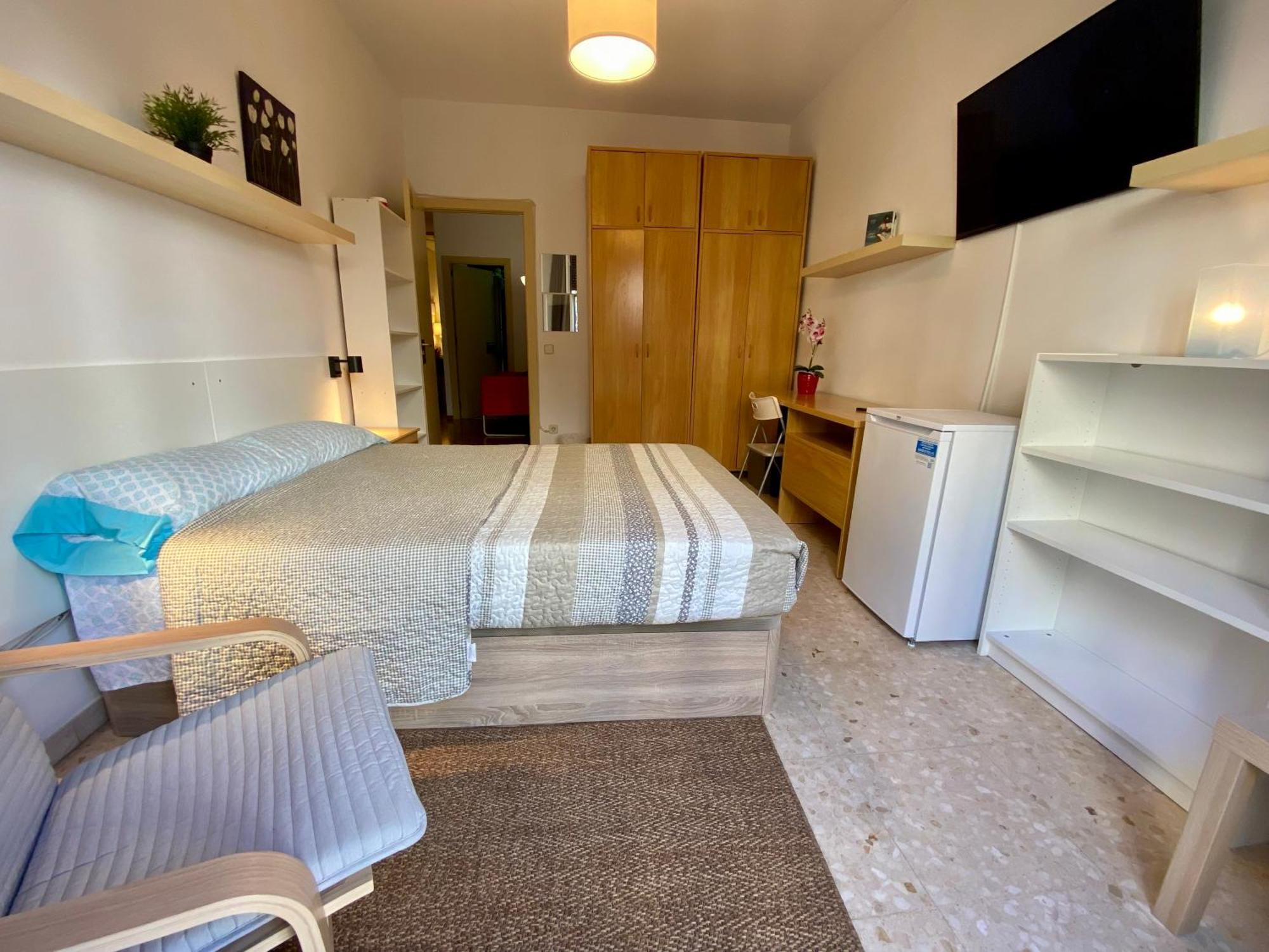 Barcelona Housing Recommend For Students Барселона Экстерьер фото